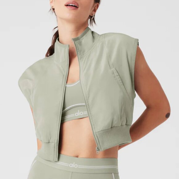 Alo Yoga In Motion Vest - Limestone - Picture 1 of 8